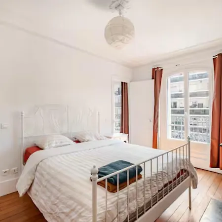 Beautiful Room Paris *