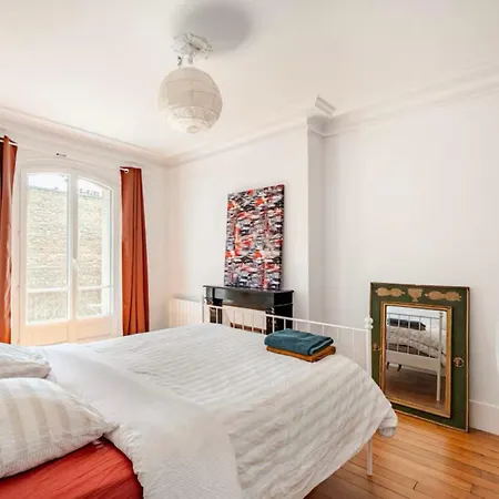 Beautiful Room Paris